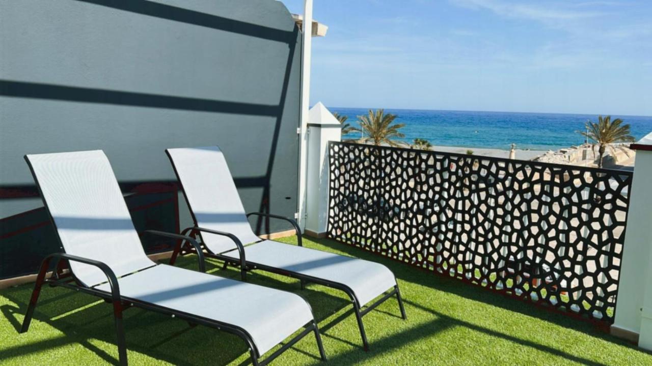 Apartamentos La Caleta กาเลตา เด เวเลซ ภายนอก รูปภาพ