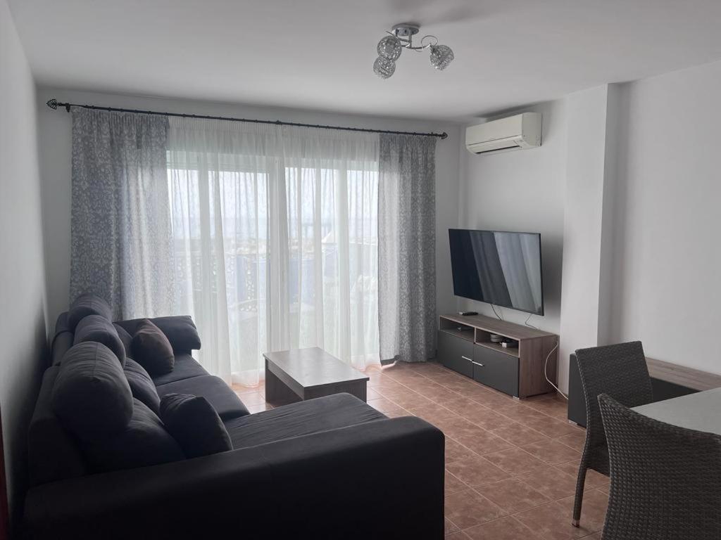 Apartamentos La Caleta กาเลตา เด เวเลซ ภายนอก รูปภาพ