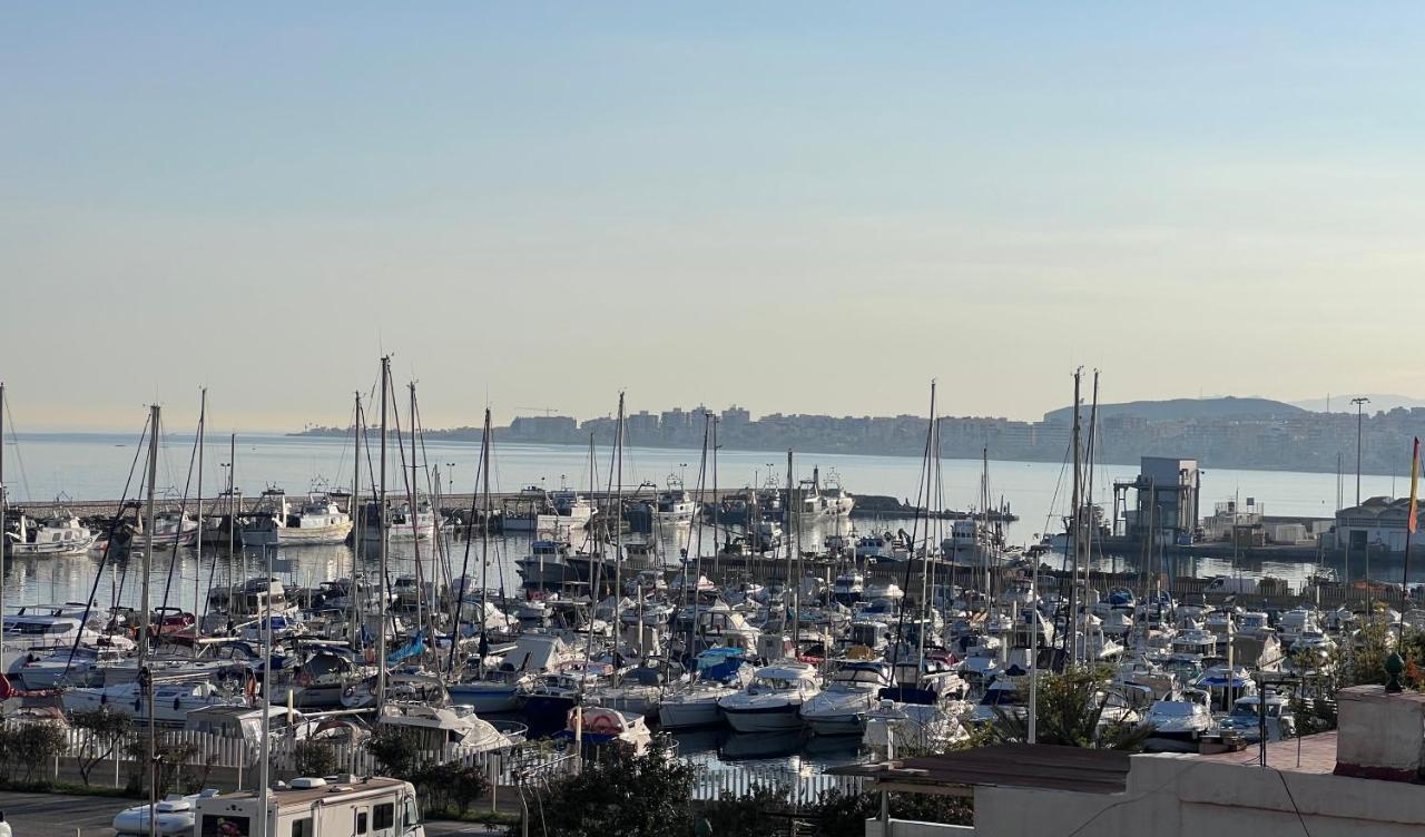 Apartamentos La Caleta กาเลตา เด เวเลซ ภายนอก รูปภาพ