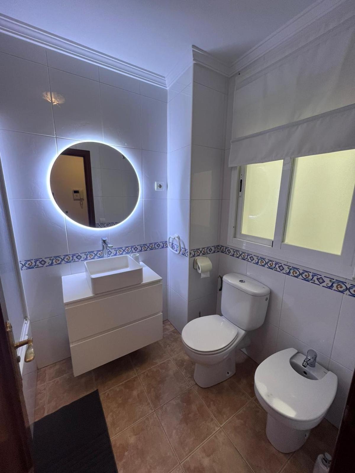 Apartamentos La Caleta กาเลตา เด เวเลซ ภายนอก รูปภาพ